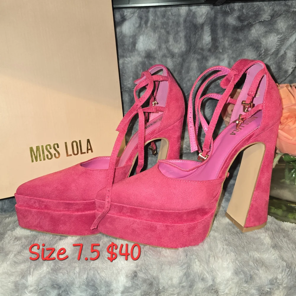 Miss Lola Fuchsia Platform Heels - Picture 3 of 3